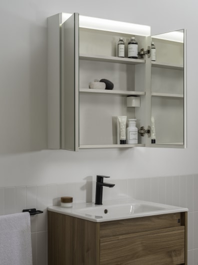 艾多斯 浴室镜和照明系列 Roca