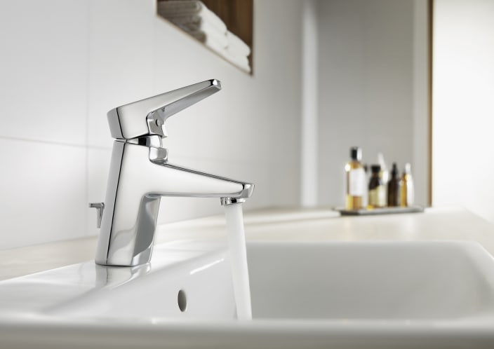 Esmai Faucet collections Roca