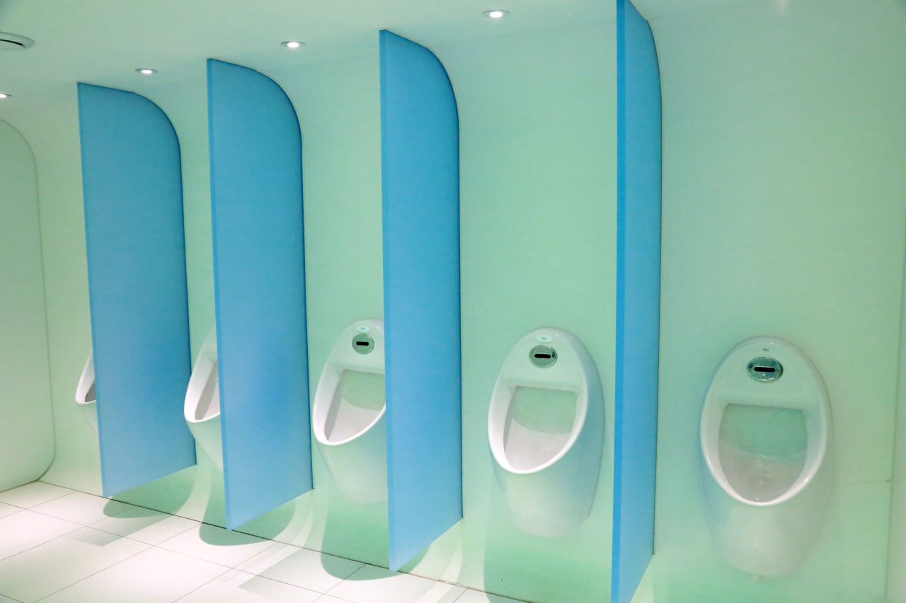 Roca's Khroma and Hall collections, energy-efficient Loft-E faucets, and Oslo compact WCs and Euret urinals were chosen for their distinctive designs and durability ideal for high-traffic areas. Combining aesthetic appeal with resilience and efficiency, these products met the demands of one of the world's most important events in a densely populated country.1