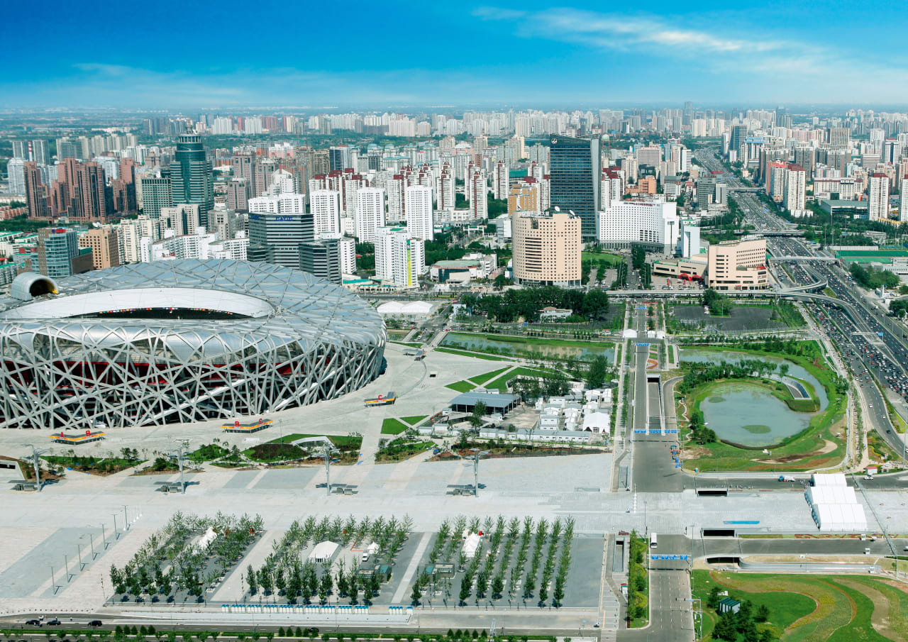 Roca was chosen by the organisers of the Olympic Games because its products meet strict requirements in terms of water conservation. Accommodation in the Olympic Village, home to the 16,000 athletes who took part in the 2008 Olympic Games, is characterised by the use of renewable energy, including solar power to provide some of the lighting, and the collection and recycling of rainwater.1