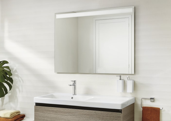 Eidos Mirror and lighting solutions Roca