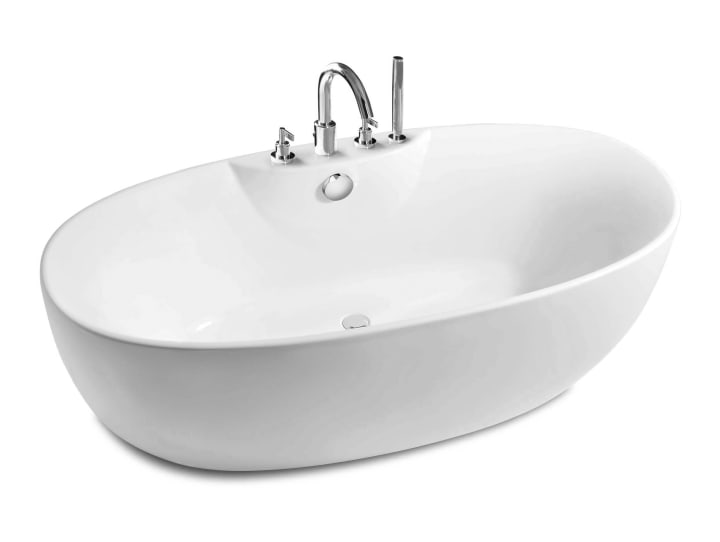 Oval freestanding acrylic one piece bath with bath-shower mixer