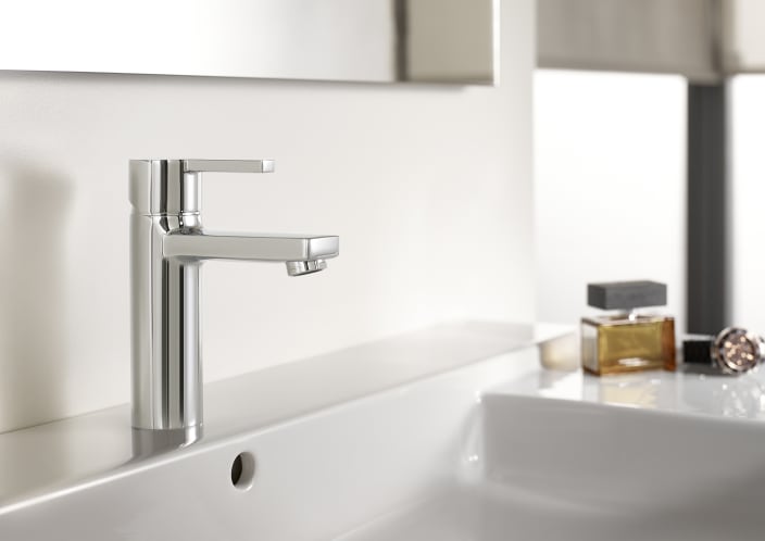 Naia Faucet collections Roca