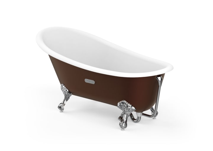 Oval cast iron bath with copper exterior and anti-slip base