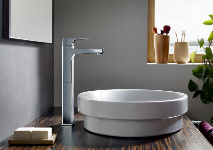 Escuadra Brassware collections Roca