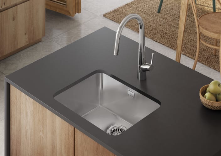 Syra Brassware collections Roca