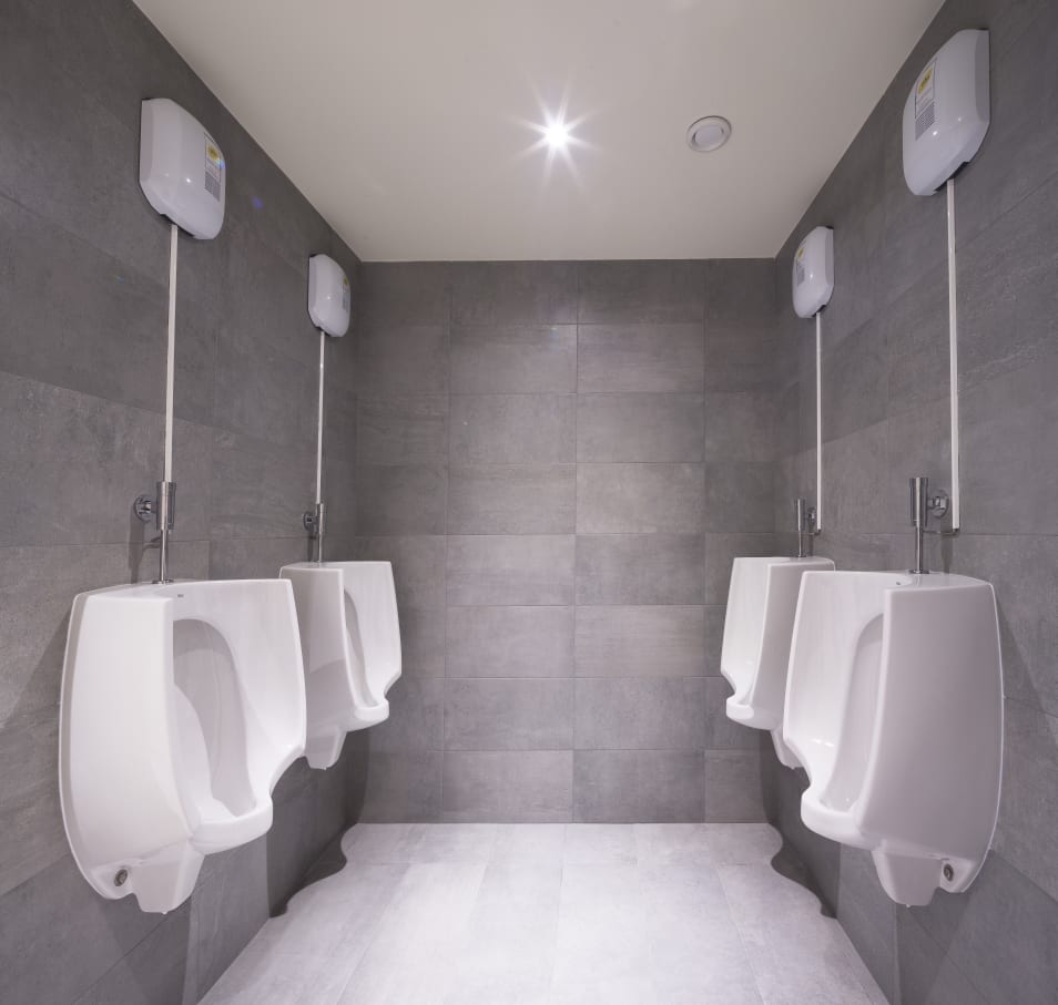 Roca’s discreet Neo Selene under countertops basins and the efficient Instant self-closing faucets are completed with the versatile Meridian WCs. Accessories from the Access Collection were incorporated to accessibility for those with reduced mobility. Roca’s durable, elegant solutions were chosen for their long-lasting performance and reliable service in one of Barcelona's most visited cultural infrastructures.1