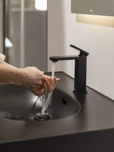 Meridian Smart toilets collections Roca