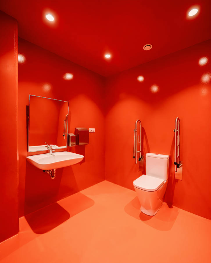 GOe was conceived as an open laboratory for knowledge, where researchers, chefs, entrepreneurs, students, companies, and citizens can come together to rethink the future of food from a cross-disciplinary perspective. With Roca as a partner, the bathroom spaces applied the same spirit of innovation and sustainability that is found throughout the project. To complement the bold red-toned resin surfaces found across the floors, walls and ceilings of the bathroom, Roca placed Modo Dash washbasins, custom-made in white and black. The Gap wall-mounted washbasins and various types of Loft-E self-closing faucets are ideal for high-trafficked spaces and cohere with the energy efficiency of the building. The Ona wall-hung toilets, in matte white and black finishes, and The Gap toilets in comfort versions, enhance the style and accessibility of the bathroom space. In the sophisticated restaurant, Roca’s black-finish faucets and accessories added a touch of distinction and coherence with the visual language of the high-end space.4
