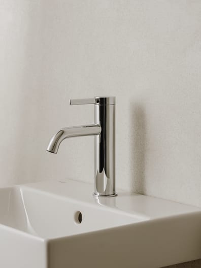 Ona Smart toilets collections Roca