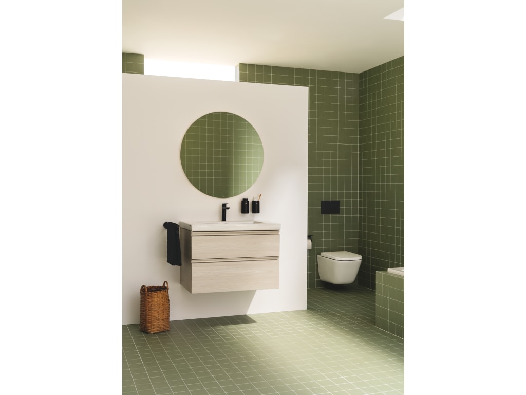 Vitreous china wall-hung WC with horizontal outlet (A346517000)