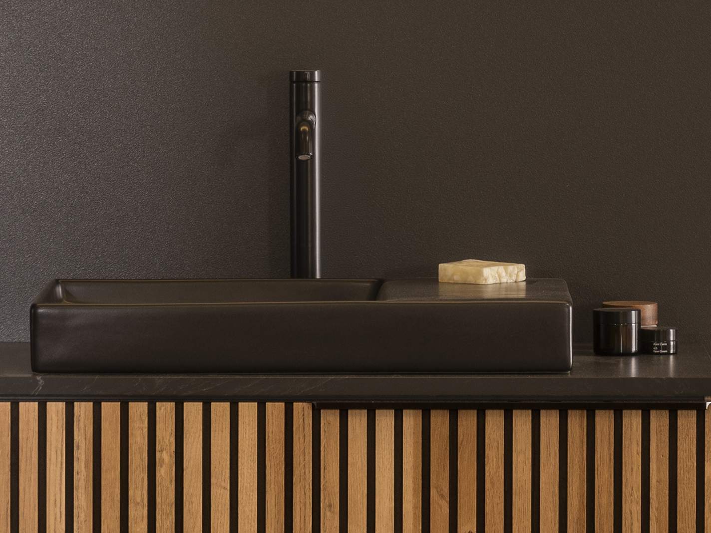 脸盆龙头 Matt Black 欧那 A5A349ENB0 Roca